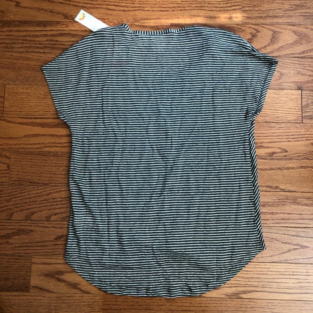 C&C California Women’s Stripped Linen Top SZ M - Picture 2 of 5